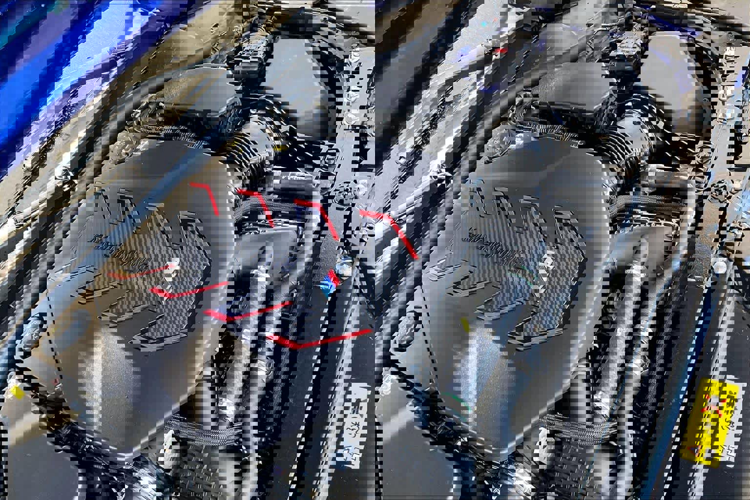 Used 2025 BMW M5 w/ Carbon Package image 33