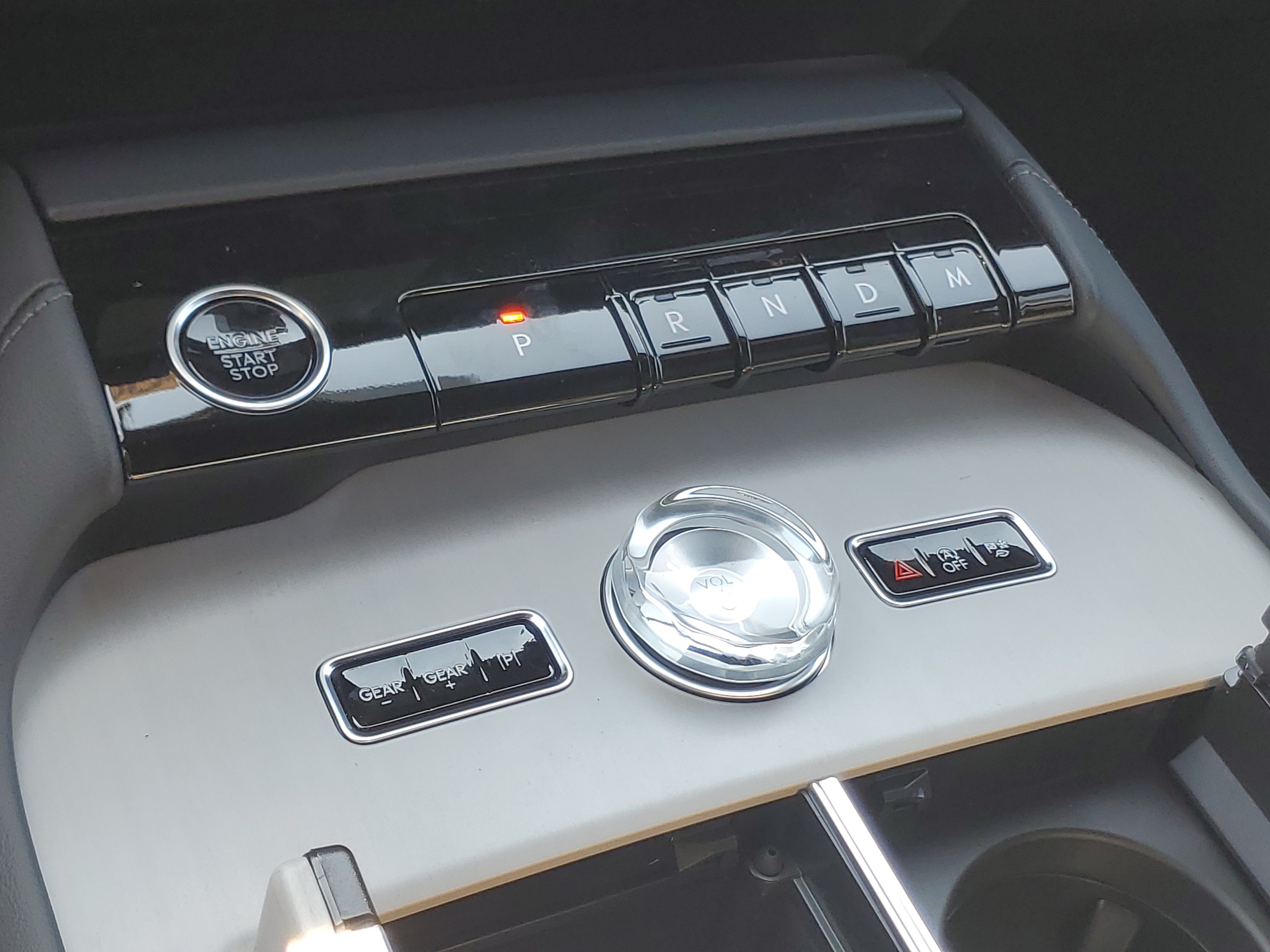 New 2027 Lincoln Navigator Reserve w/ Jet Appearance Package AWD/4WD image 25