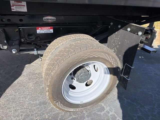 New 2025 Ford F550 4x4 Regular Cab Super Duty image 24