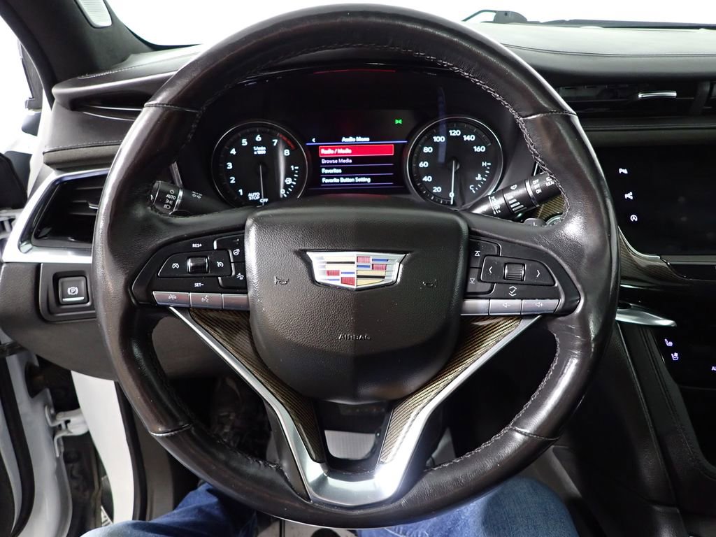 Used 2020 Cadillac XT6 Premium Luxury w/ Platinum Package image 28
