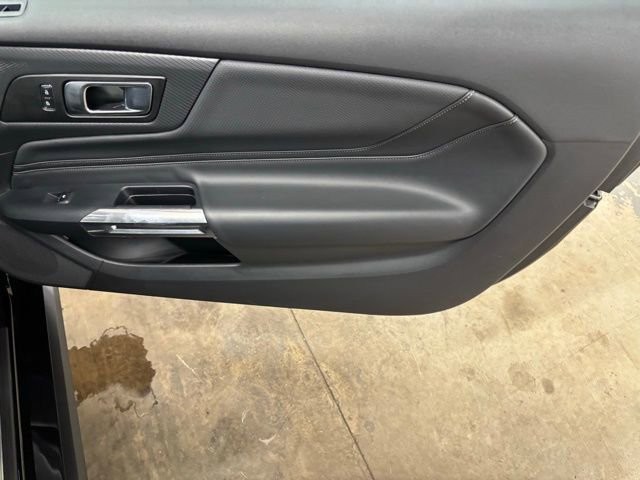 Used 2025 Ford Mustang Premium image 22