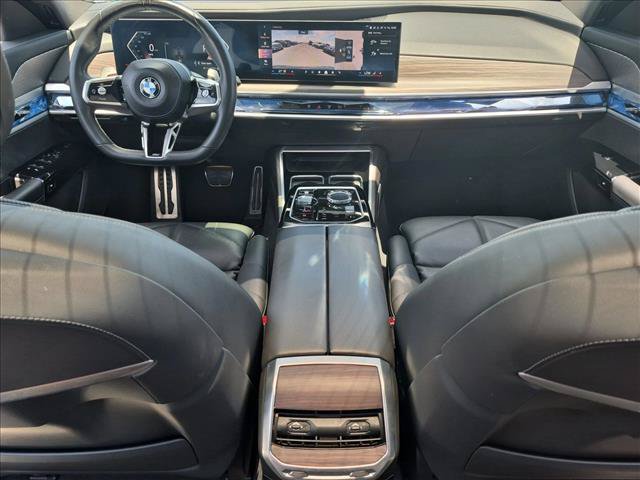 Used 2023 BMW 740i w/ Parking Assistance Package RWD image 19