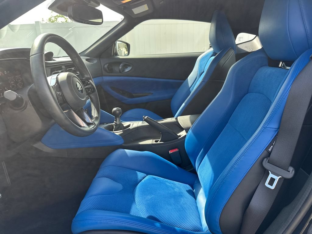 Used 2025 Nissan Z Performance w/ Floor Mat Package RWD image 39