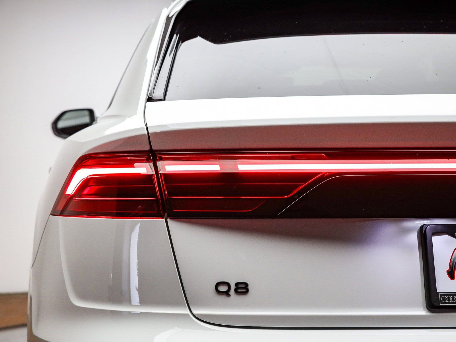 Used 2024 Audi Q8 Premium w/ Black Optic Package image 10