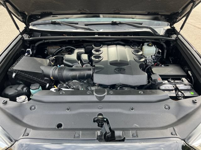 Used 2019 Toyota 4Runner TRD Off-Road Premium AWD/4WD image 28