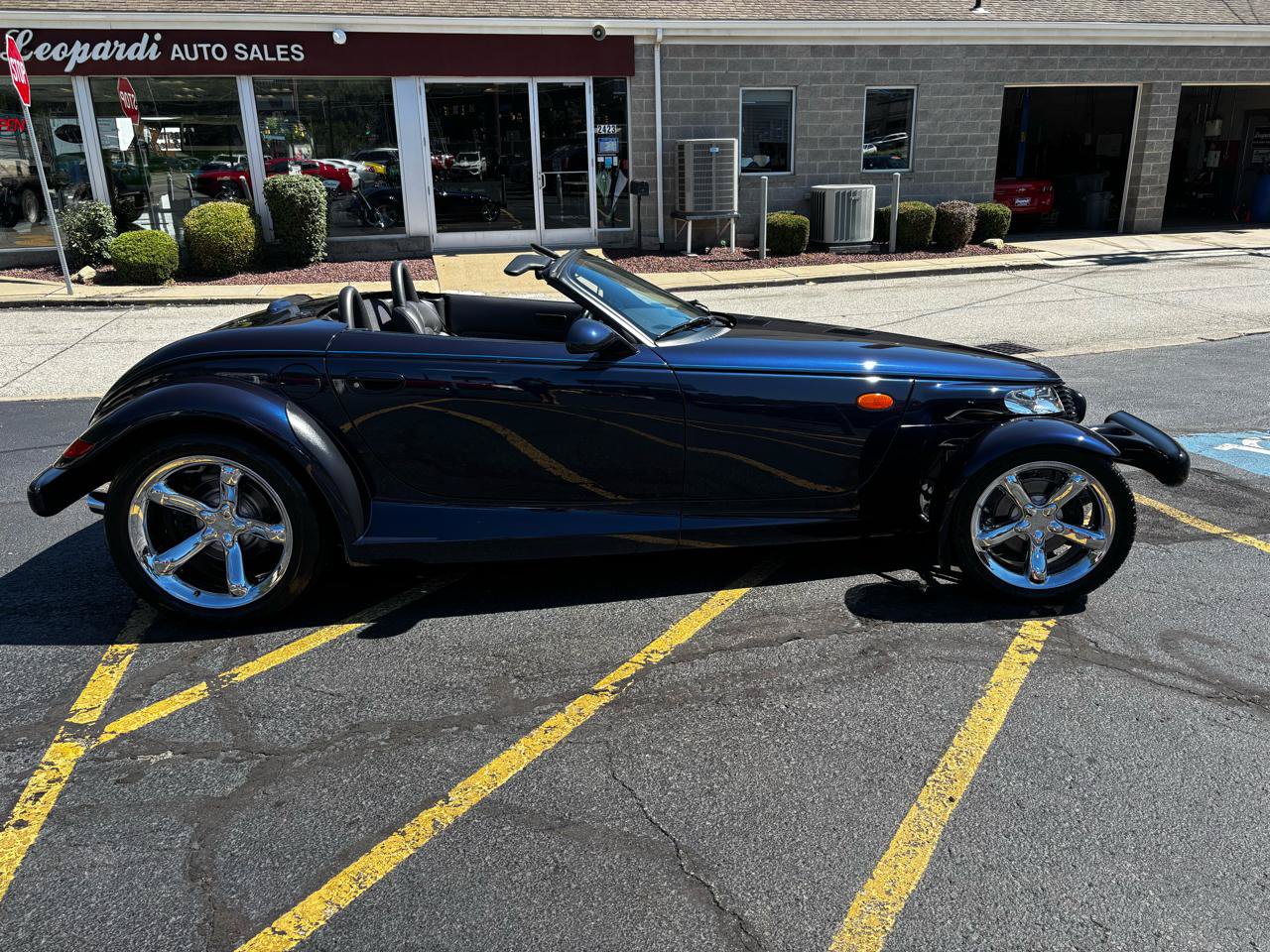 Used 2001 Chrysler Prowler RWD image 8