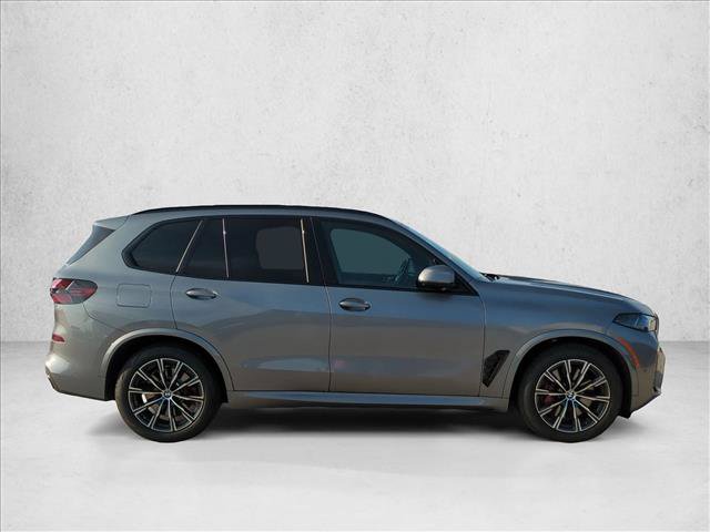 Certified 2026 BMW X5 xDrive50e w/ M Sport Package AWD/4WD image 4