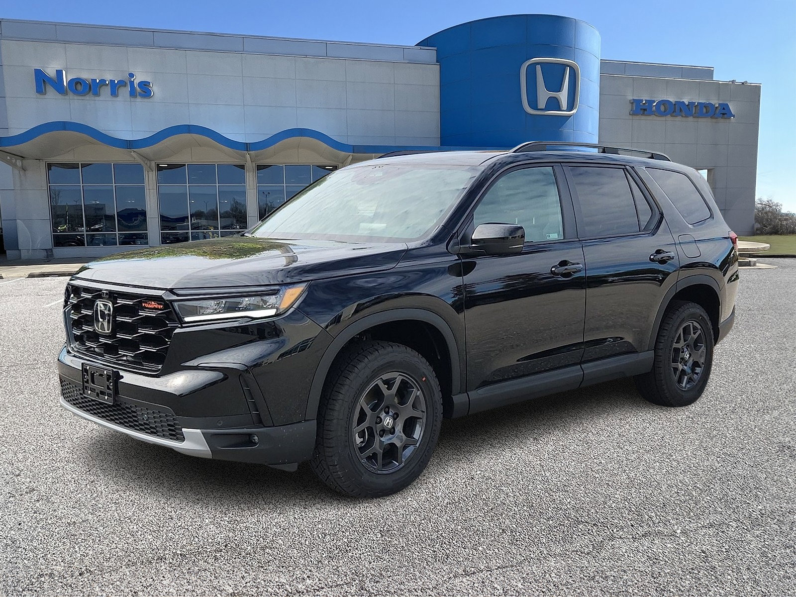 New 2025 Honda Pilot TrailSport image 2