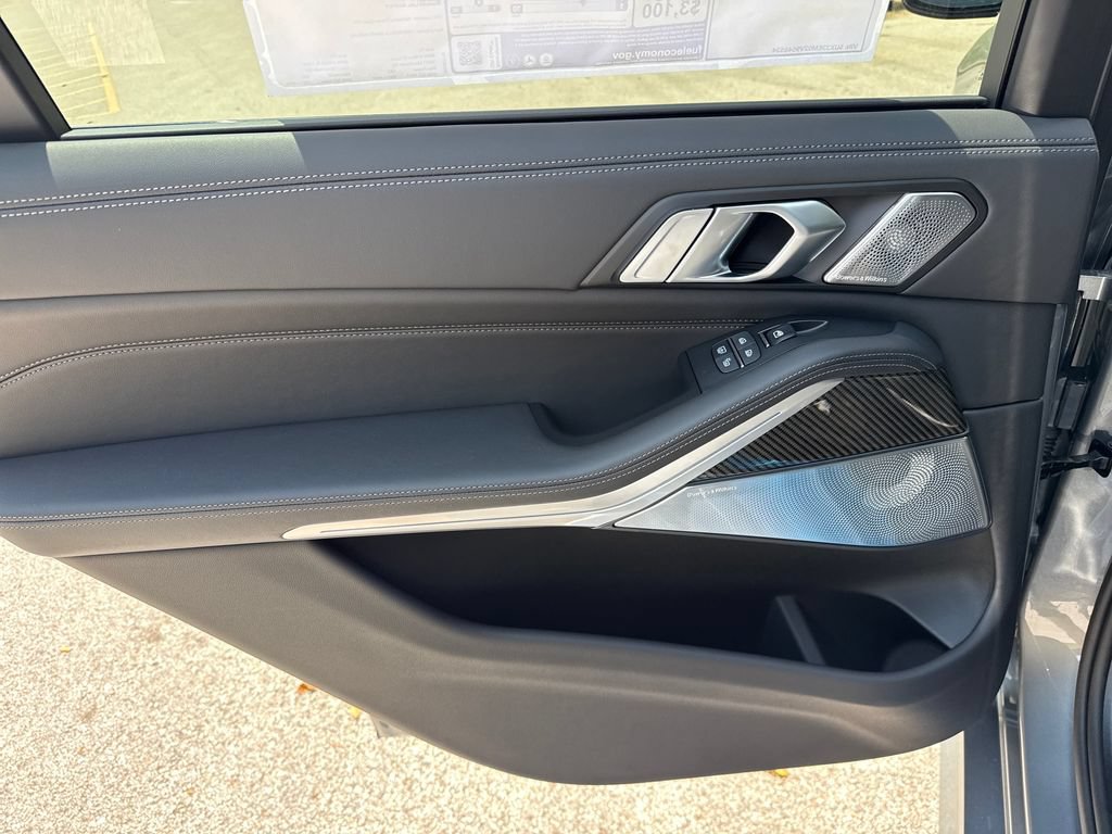 New 2027 BMW X7 M60i AWD/4WD image 21