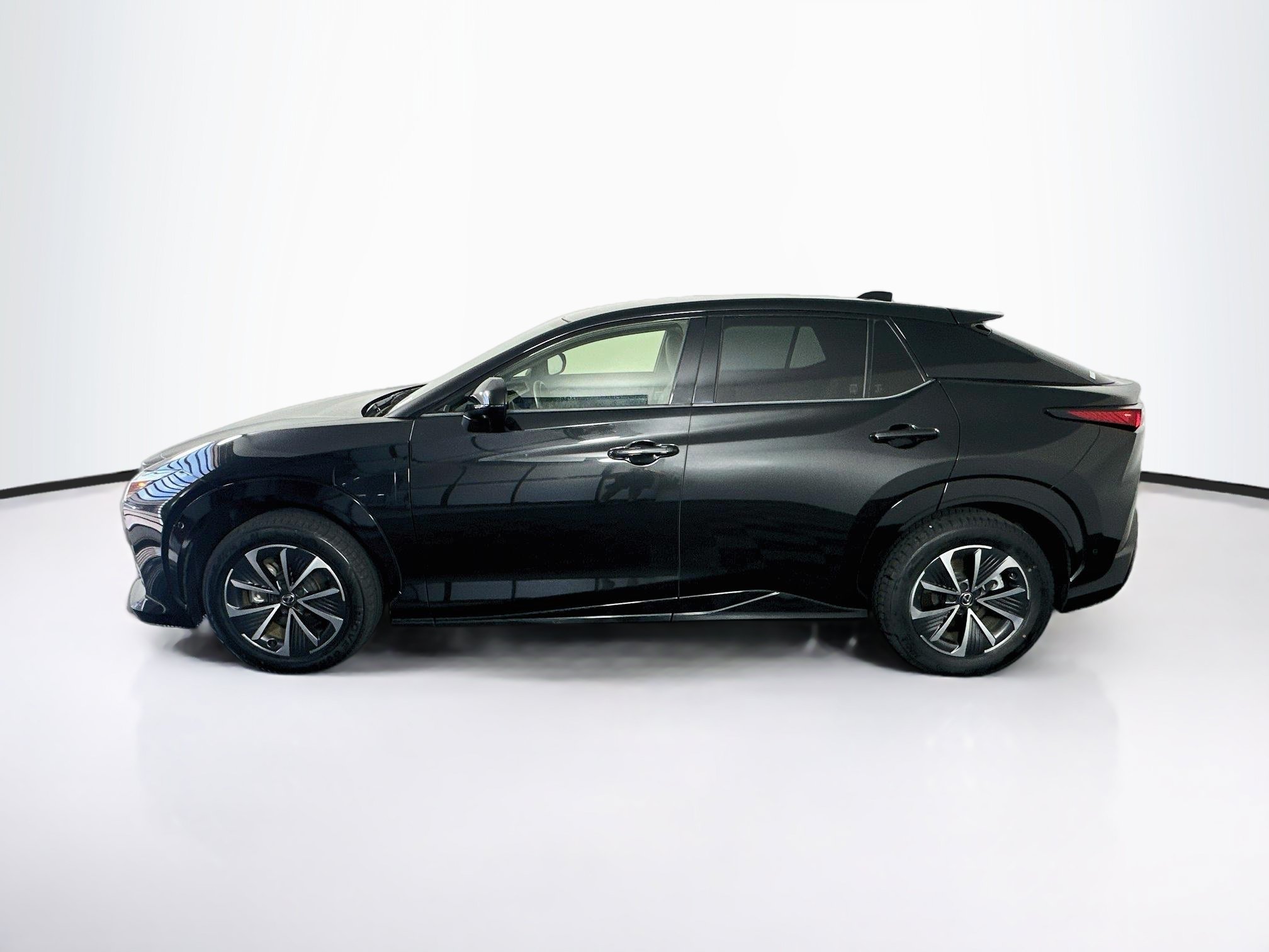 Used 2023 Lexus RZ 450e Premium w/ Technology Package AWD/4WD image 4