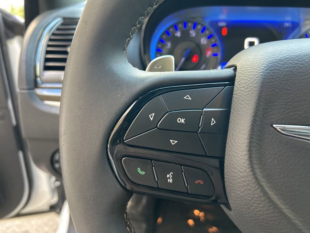 Used 2023 Chrysler 300 S image 43