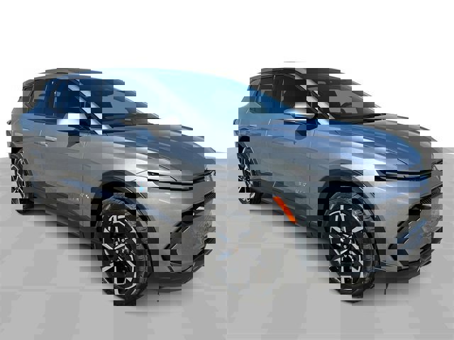 New 2026 Chevrolet Equinox EV LT image 2
