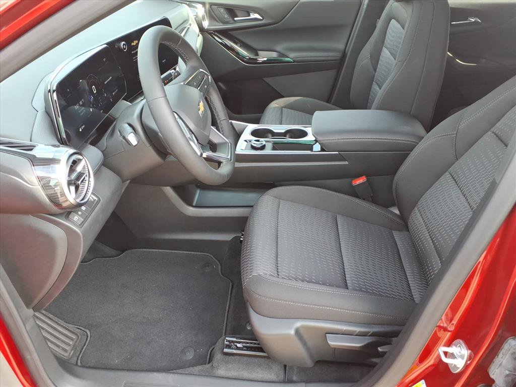 New 2027 Chevrolet Equinox LT FWD image 9