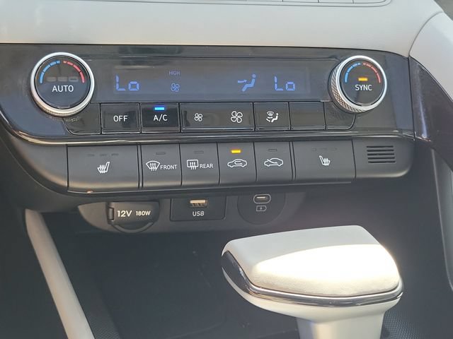 Used 2024 Hyundai Elantra Limited FWD image 13