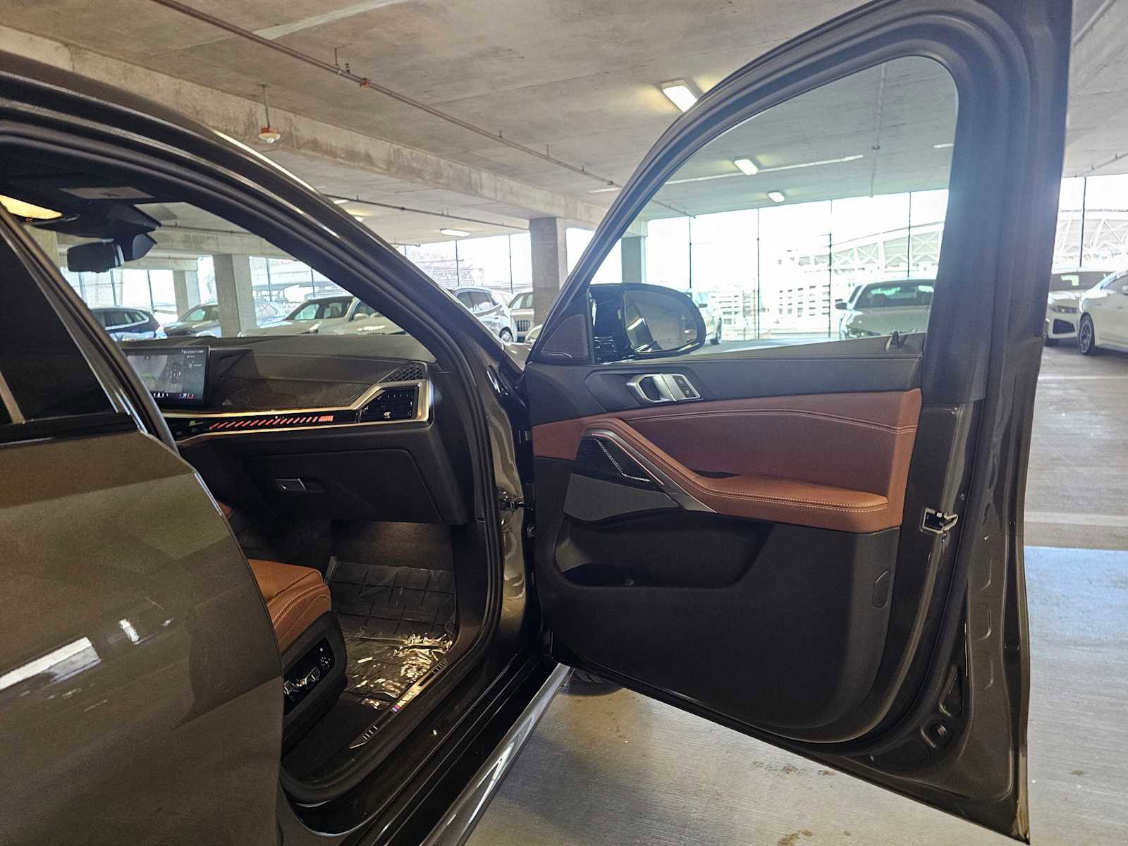 Used 2024 BMW X6 M60i image 39