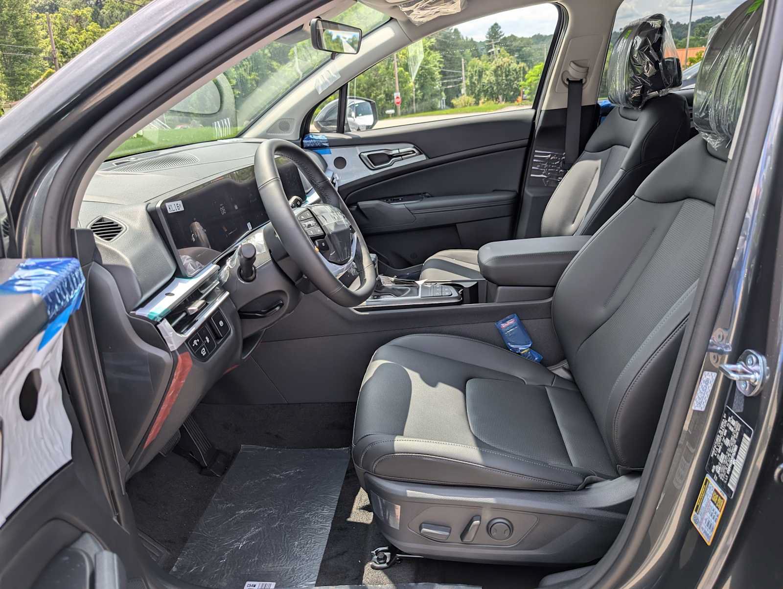 New 2026 Kia Sportage EX AWD/4WD image 4