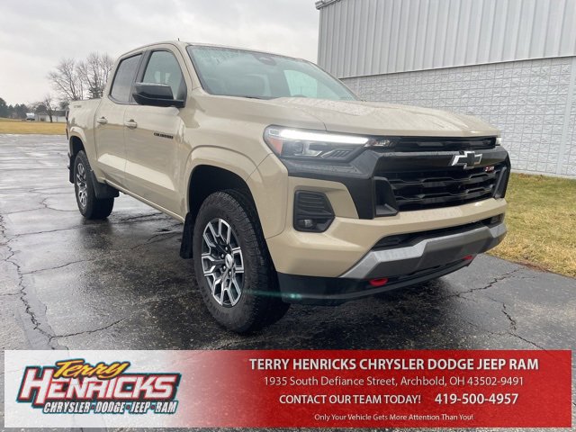 Used 2023 Chevrolet Colorado Z71 w/ Z71 Convenience Package 2