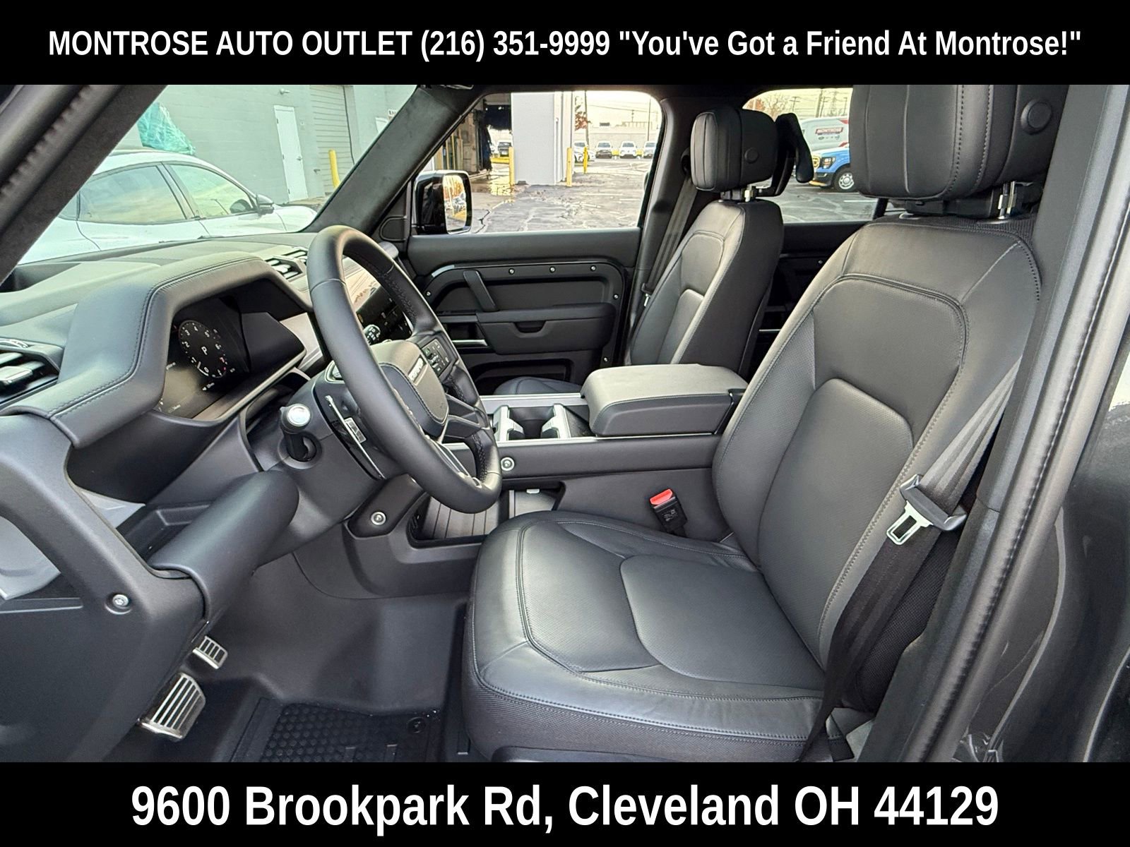 New 2026 Land Rover Defender 130 X-Dynamic SE image 13