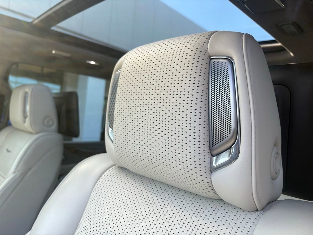Used 2022 Cadillac Escalade ESV Sport Platinum image 32