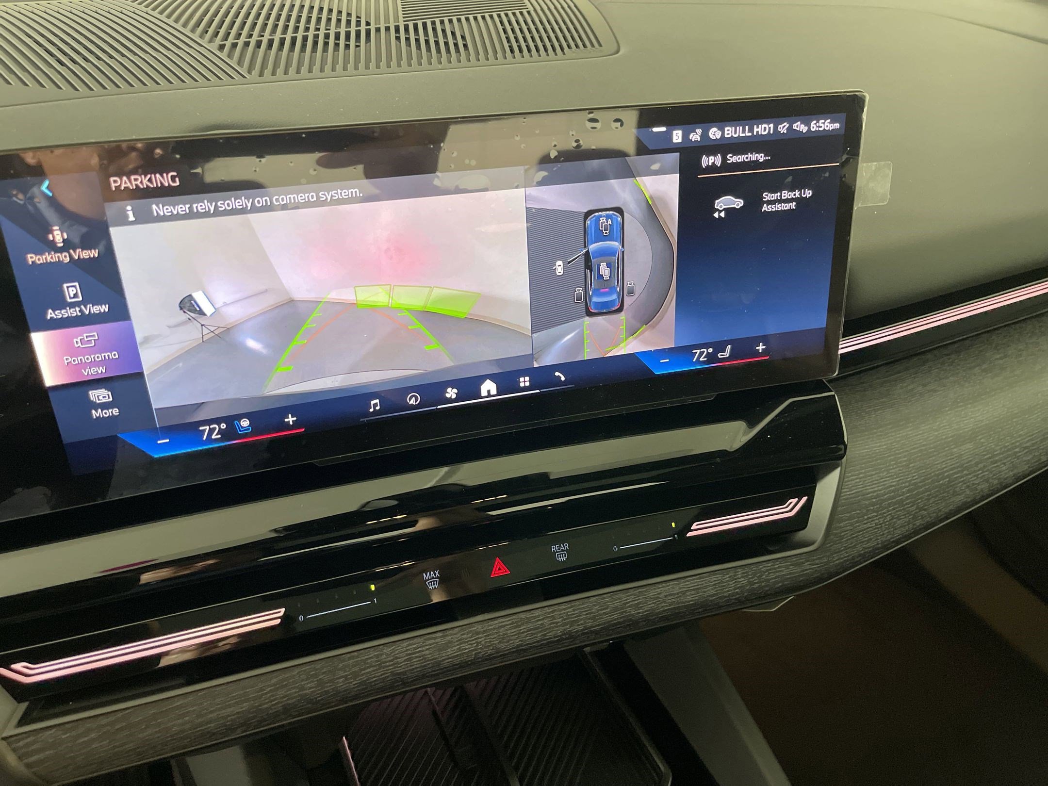 Used 2026 BMW 530i xDrive w/ Executive Package image 29