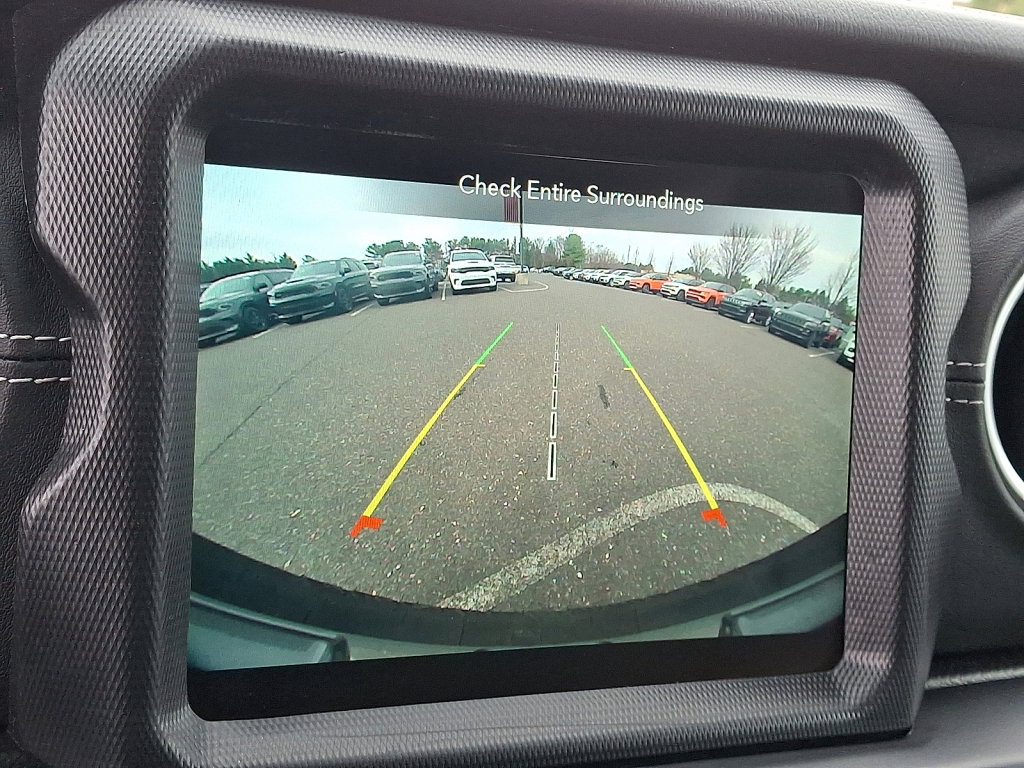 Certified 2022 Jeep Wrangler Unlimited Sahara w/ LED Lighting Group image 29