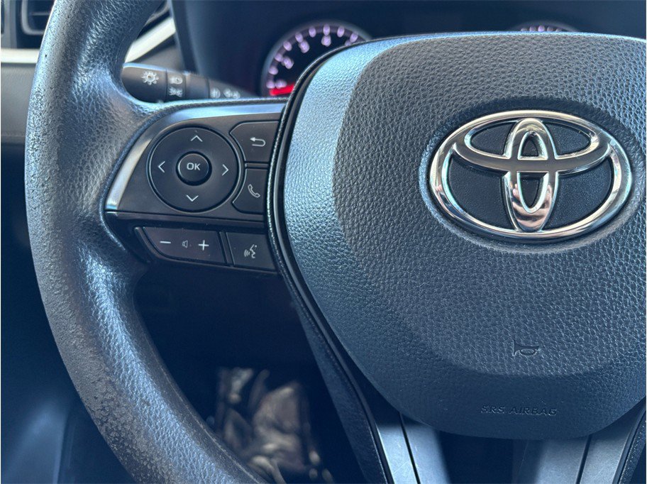 Used 2021 Toyota RAV4 XLE AWD/4WD image 9