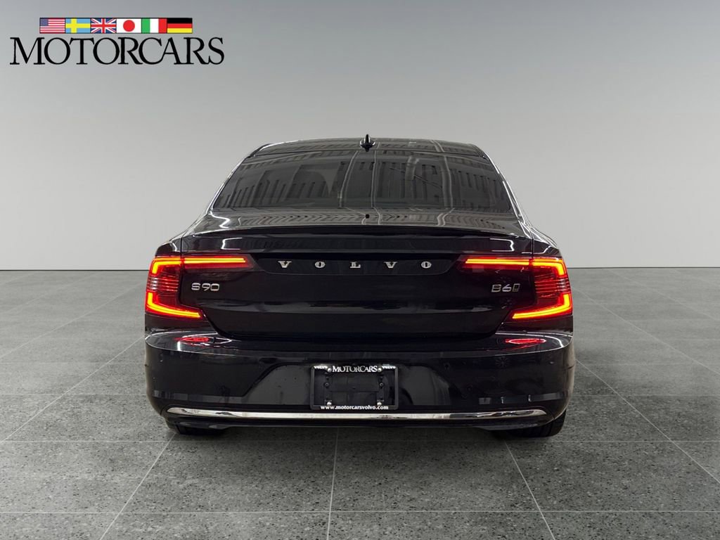 Certified 2025 Volvo S90 B6 Ultra w/ Lounge Package image 4