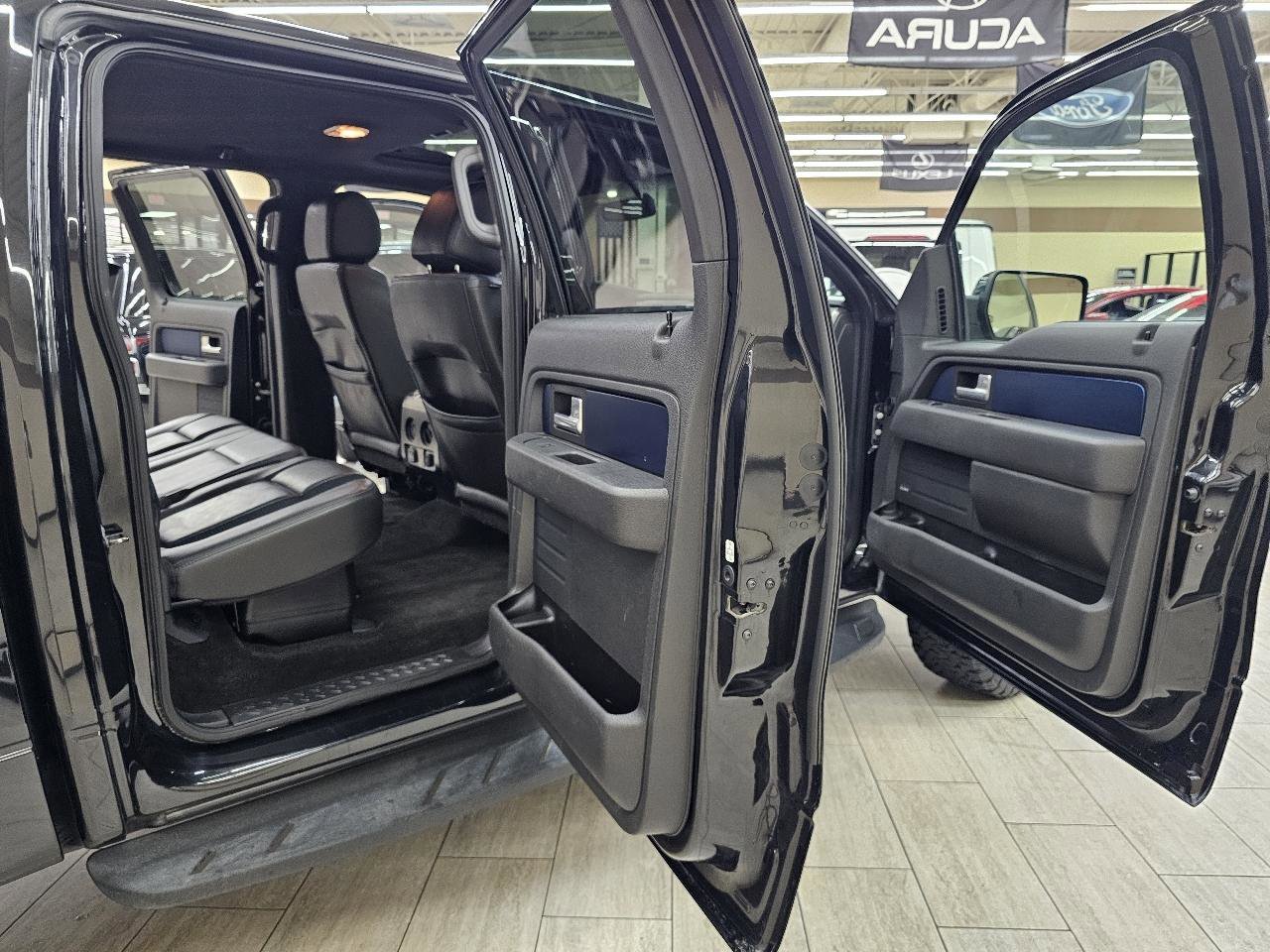 Used 2014 Ford F150 Raptor w/ Equipment Group 801A Luxury image 16