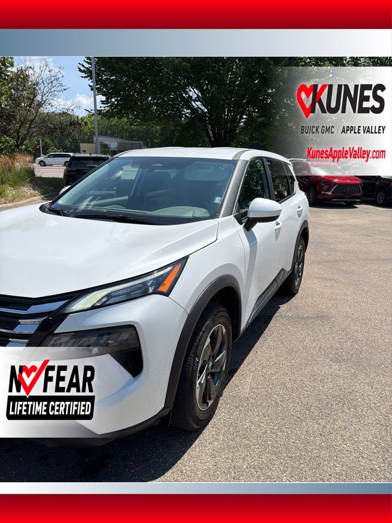 Used 2025 Nissan Rogue SV