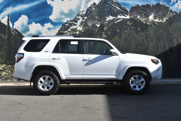 Certified 2021 Toyota 4Runner SR5 Premium image 2
