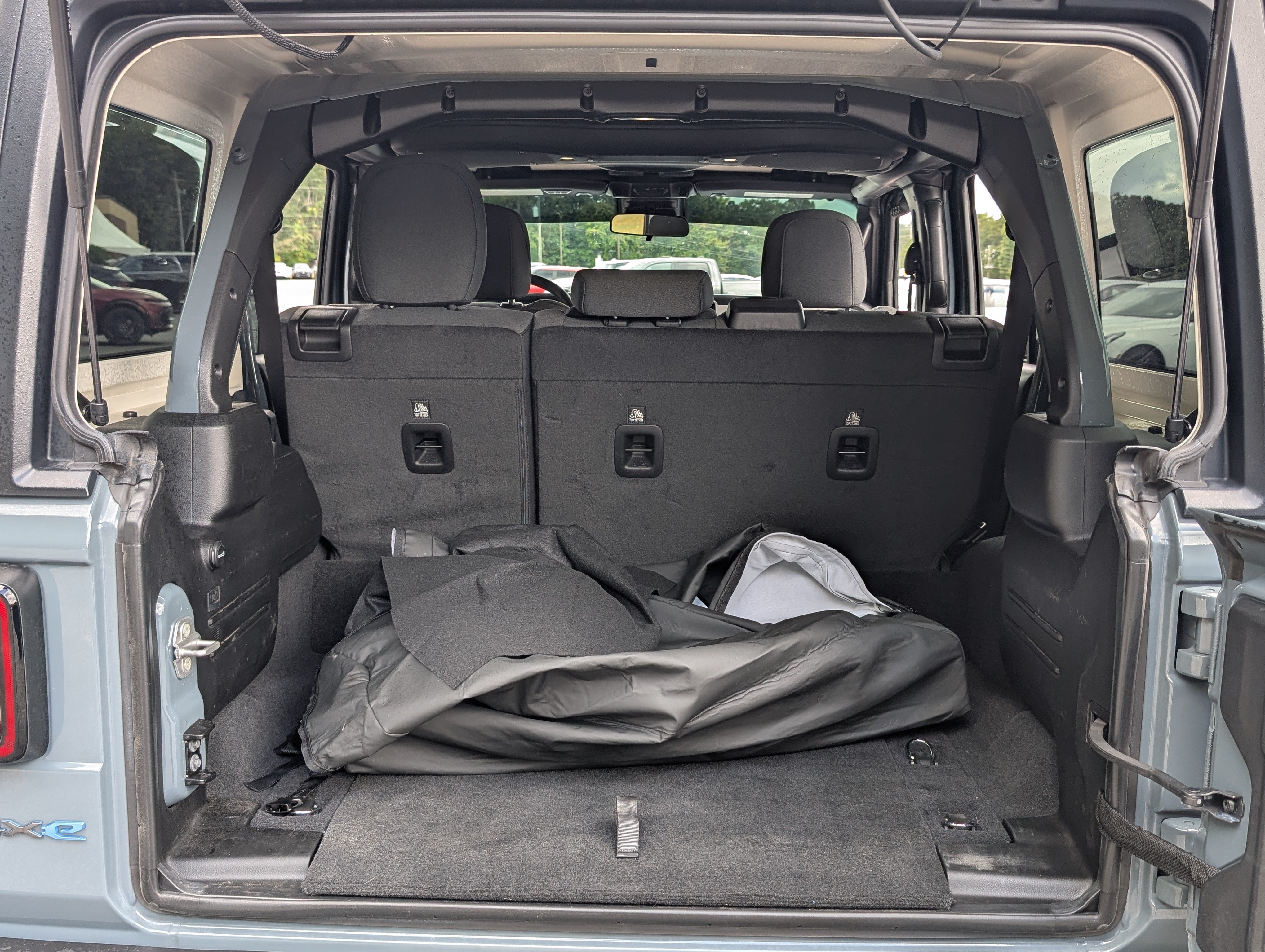 Used 2024 Jeep Wrangler Unlimited AWD/4WD image 18