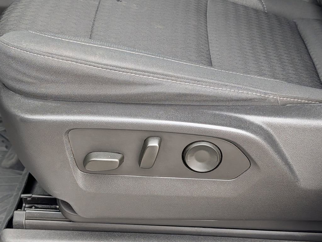 Used 2023 Chevrolet Silverado 1500 RST w/ Z71 Off-Road Package image 24