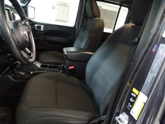 Used 2022 Jeep Gladiator Sport AWD/4WD image 2