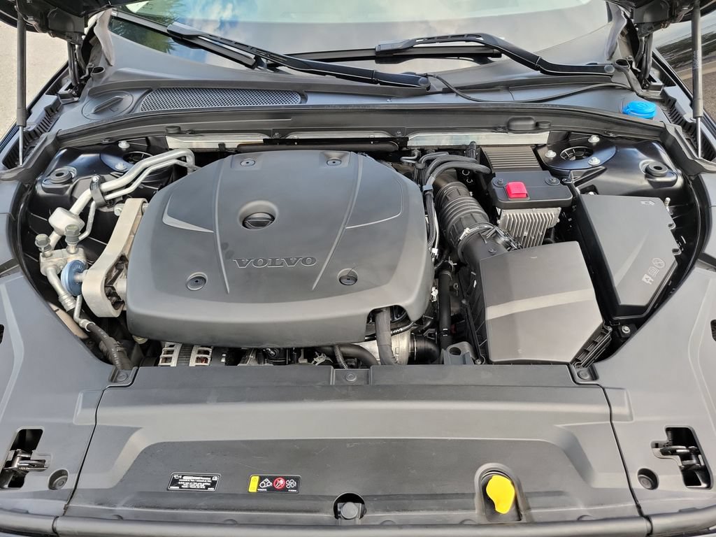 Used 2020 Volvo V90 T6 Cross Country w/ Protection Package Premier AWD/4WD image 39