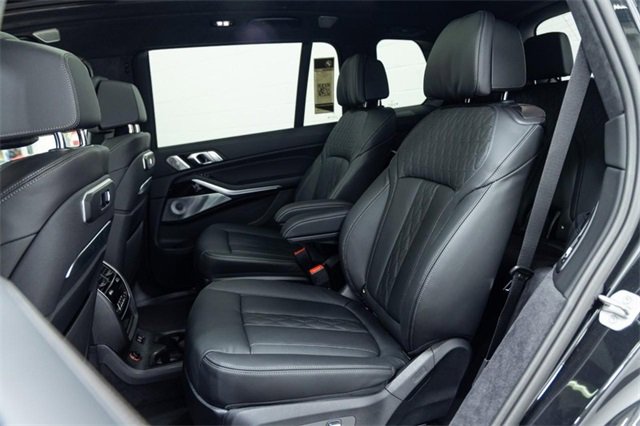 New 2026 BMW X7 M60i image 27