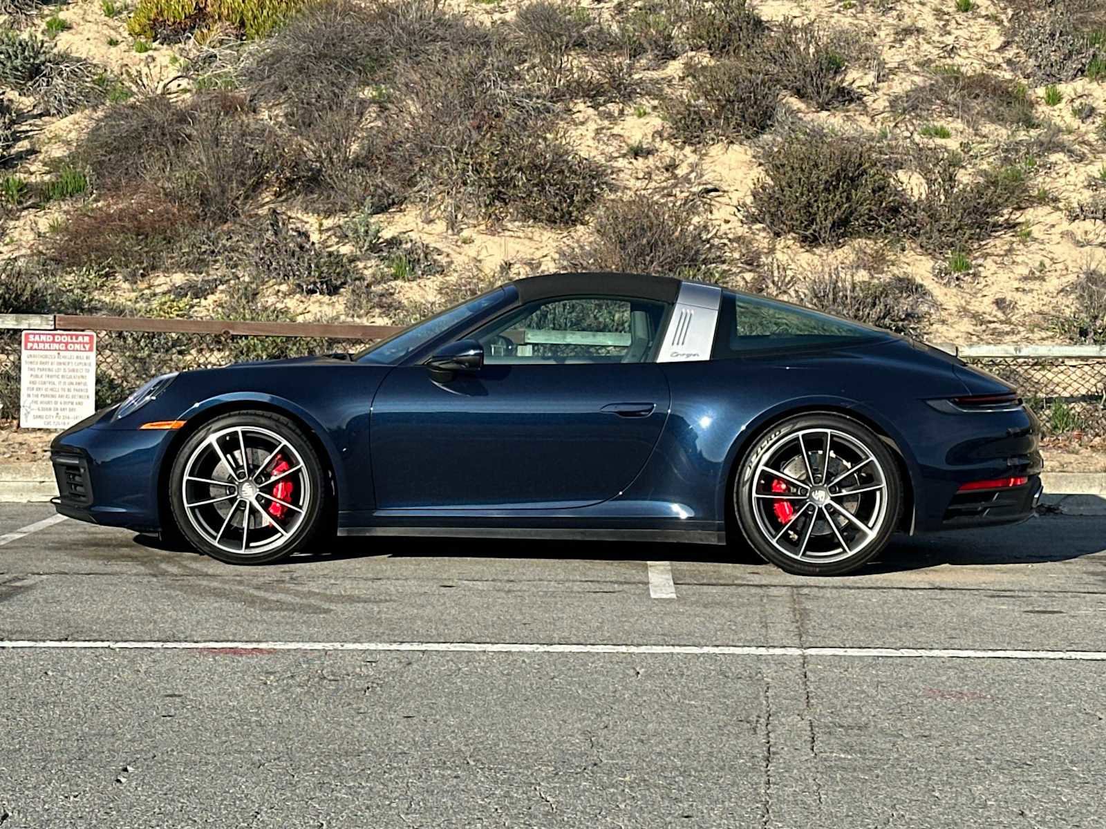Certified 2022 Porsche 911 Targa 4S image 2