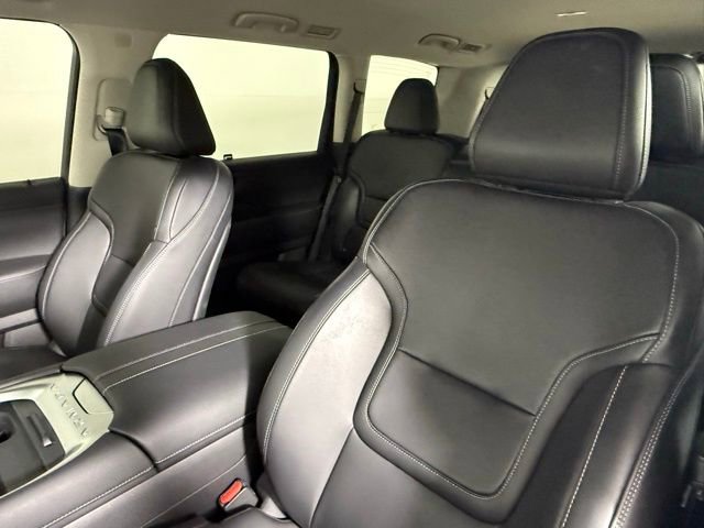 Used 2025 Nissan Armada SV RWD image 30