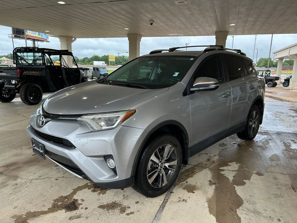 Used 2016 Toyota RAV4 XLE FWD image 1