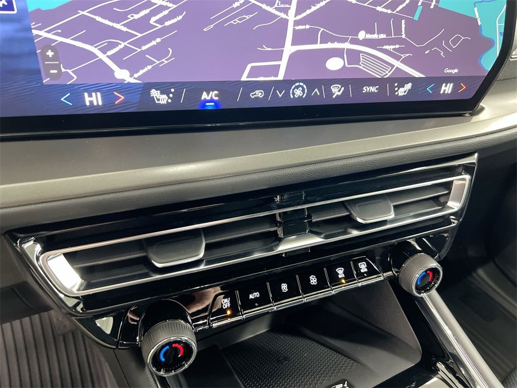 New 2026 Chevrolet Traverse LT w/ Driver Confidence Package image 16