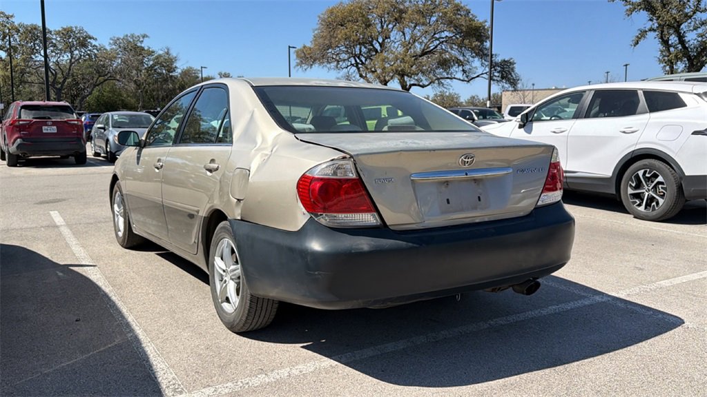 Used 2006 Toyota Camry LE image 10