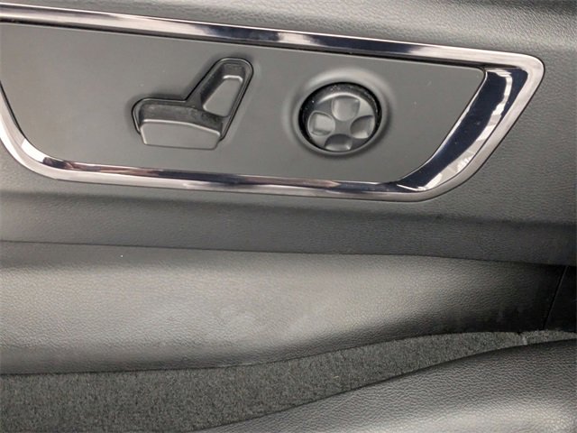 Used 2024 RAM 1500 Limited w/ Body Color Bumper Group image 14