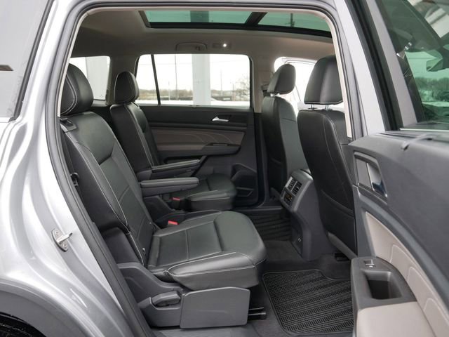 Certified 2022 Volkswagen Atlas SE w/ Panoramic Sunroof Package image 20