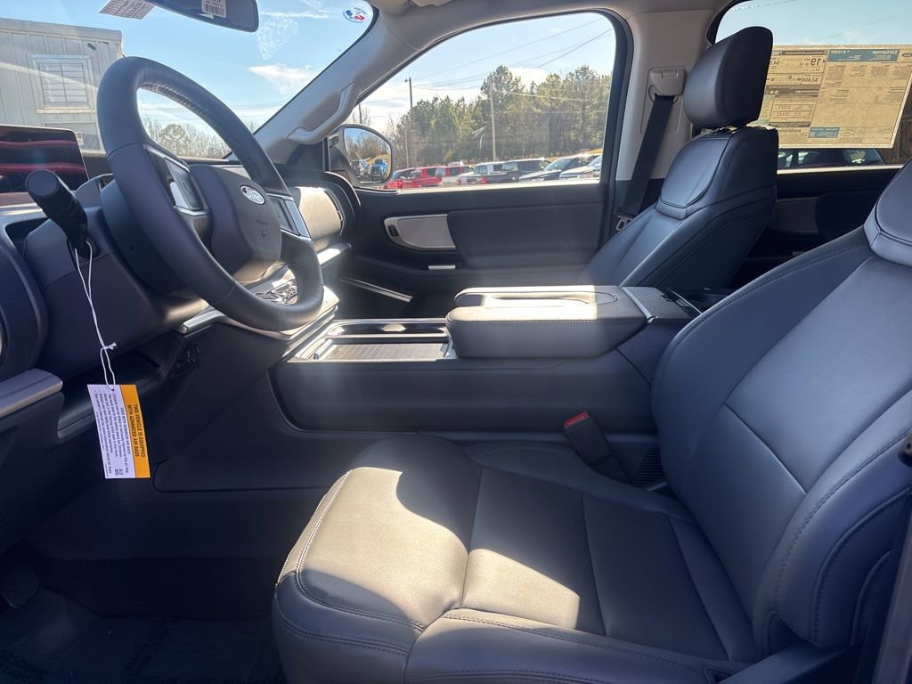 New 2026 Ford Expedition Active image 29