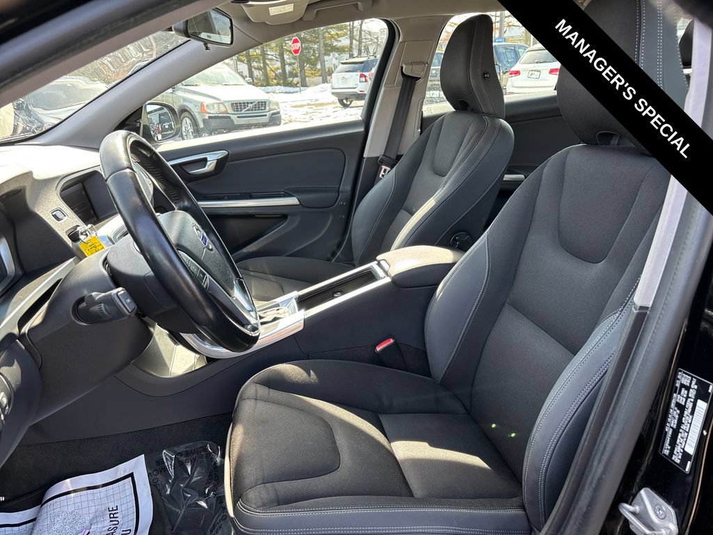Used 2015 Volvo V60 T5 AWD/4WD image 12