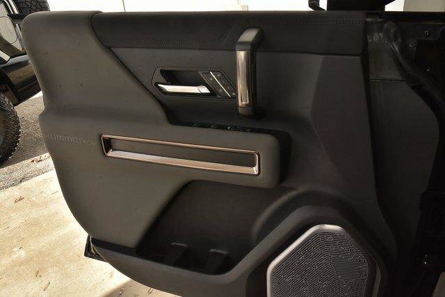 New 2025 GMC Hummer EV 2X w/ Extreme Off-Road Package image 16