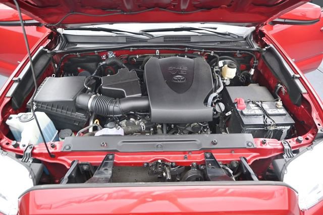 Used 2021 Toyota Tacoma SR5 RWD image 19