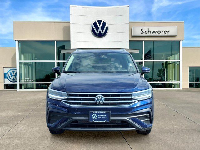 Certified 2024 Volkswagen Tiguan SE AWD/4WD image 3