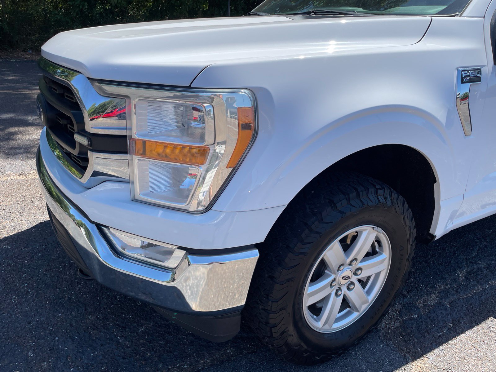 Used 2022 Ford F150 XLT w/ Equipment Group 301A Mid AWD/4WD image 11