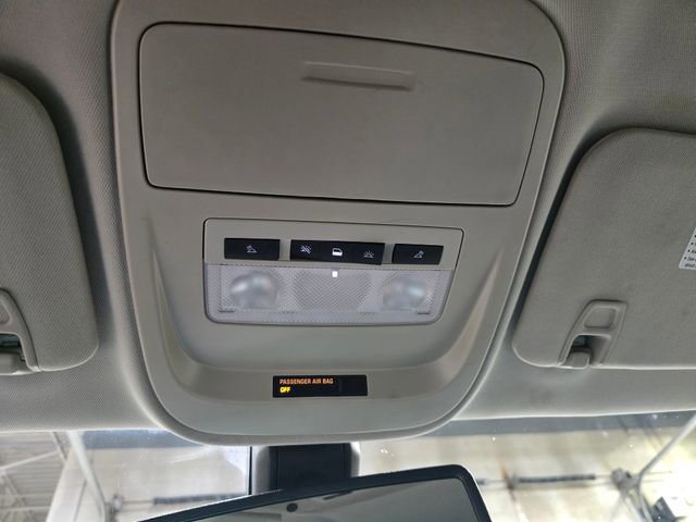 Used 2017 GMC Canyon SLE w/ All Terrain X Package image 17