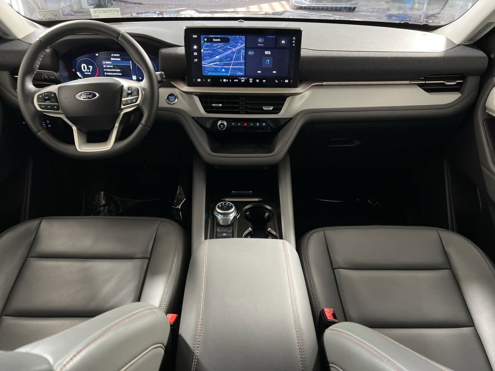 Used 2025 Ford Explorer Active w/ Active Comfort Package image 23